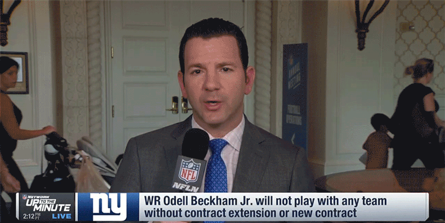 Man Awestruck By The Sight Of Ian Rapoport