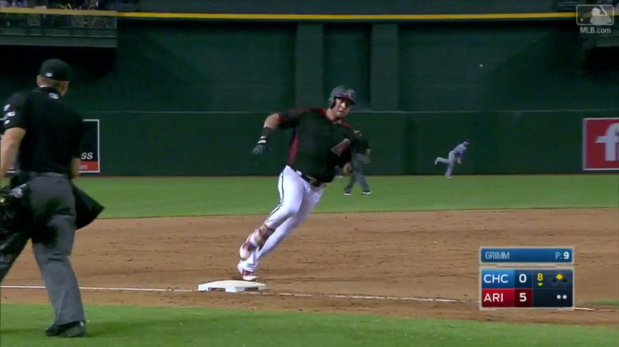 David Peralta Hoofs Out A Thrilling Inside-The-Park Dinger