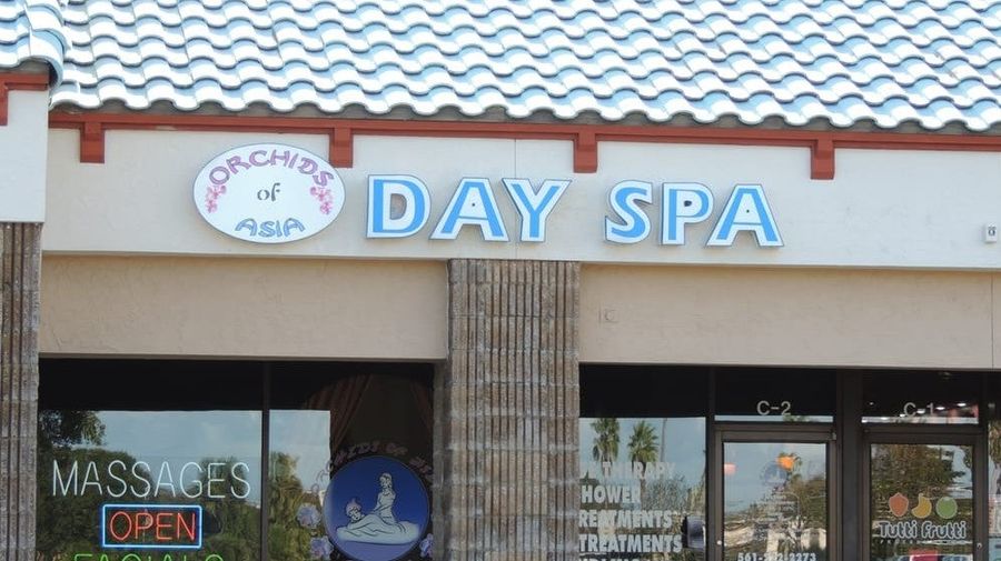 The Spa Where Police Say Robert Kraft Solicited Prostitution Has Some Rough One-Star Reviews