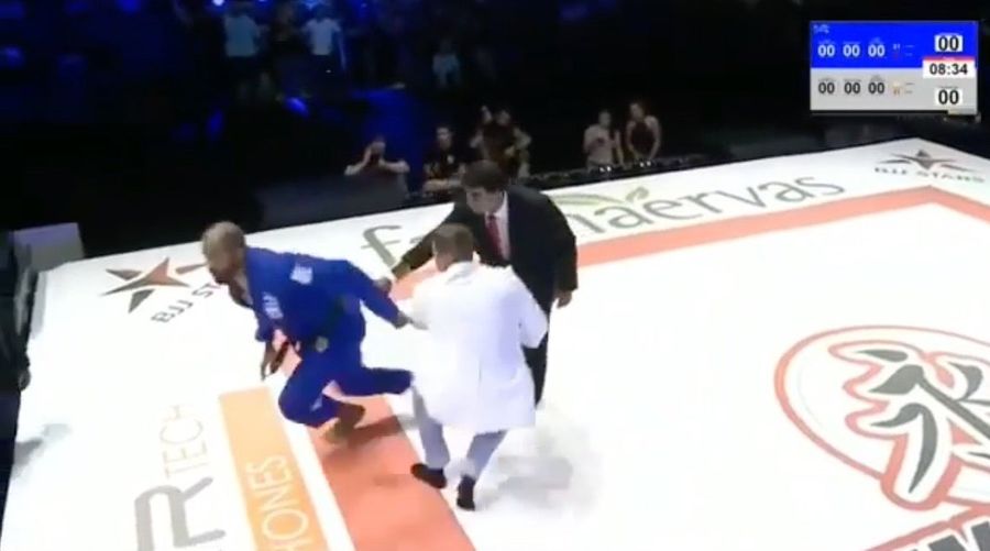 Brazilian Jiu-Jitsu Fighter Fakes Injury, Brawls With Crowd Members Who Taunted Him For Faking Injury