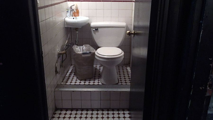 How The Hell Should You Pee In This Toilet?