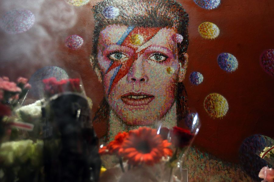 The NBA's Plays Of The Night Were A Tribute To David Bowie