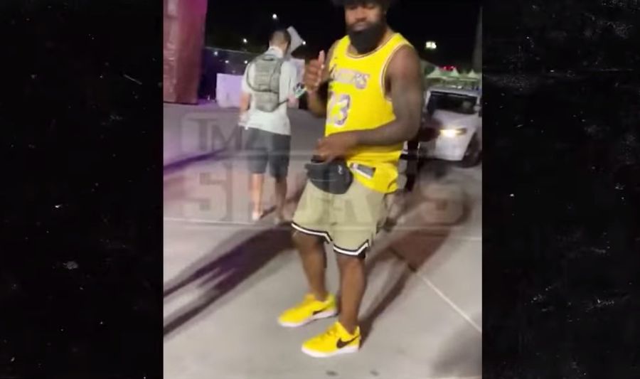 Ezekiel Elliott Knocks Over Event Staffer At EDM Festival, Gets Handcuffed