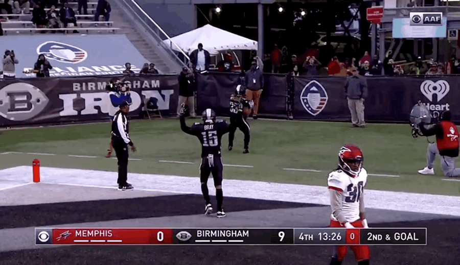 Trent Richardson Given The First Bad Penalty In AAF History After Spiking Ball Into Stands