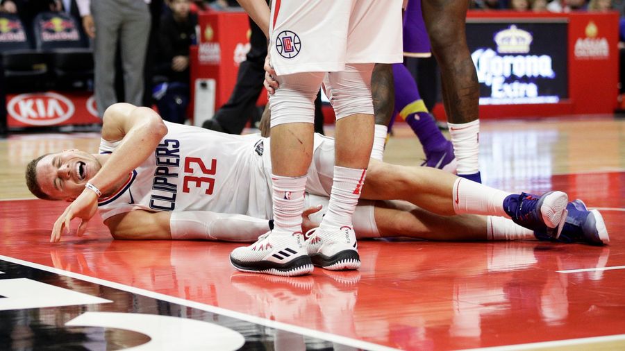 Blake Griffin Suffered A Scary-Looking Knee Injury And The Clippers Are So Fucked