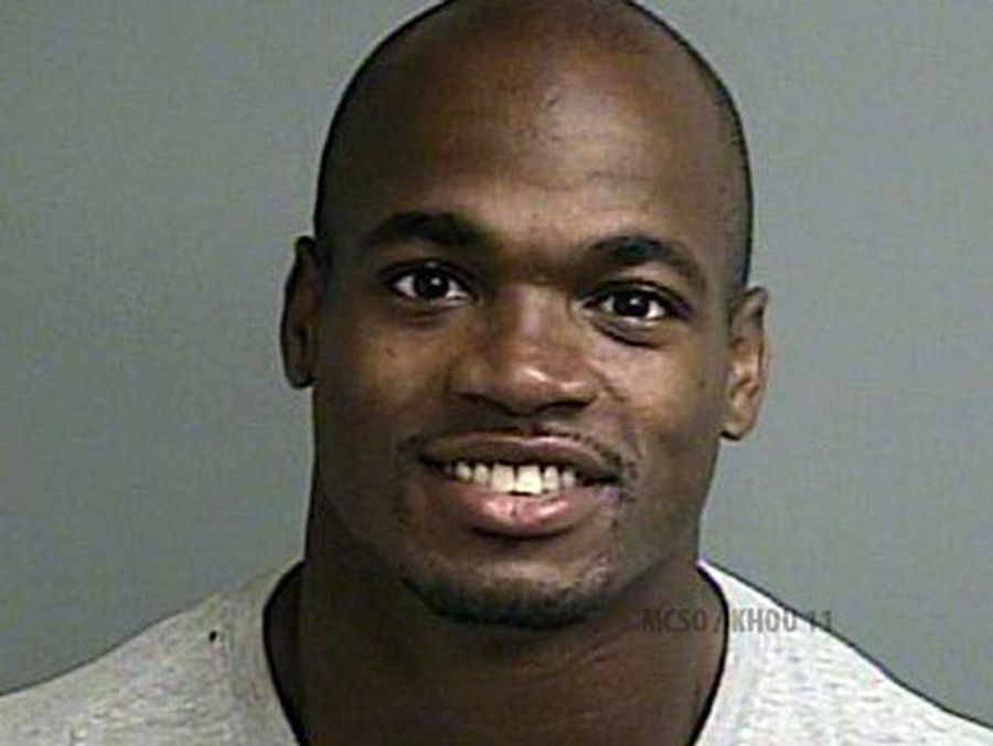 Adrian Peterson Turns Himself In To Montgomery County Authorities