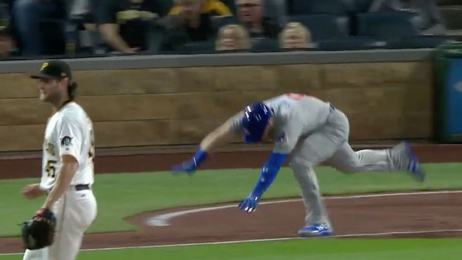 Ian Happ&#39;s Bat Rebels And Humiliates Him