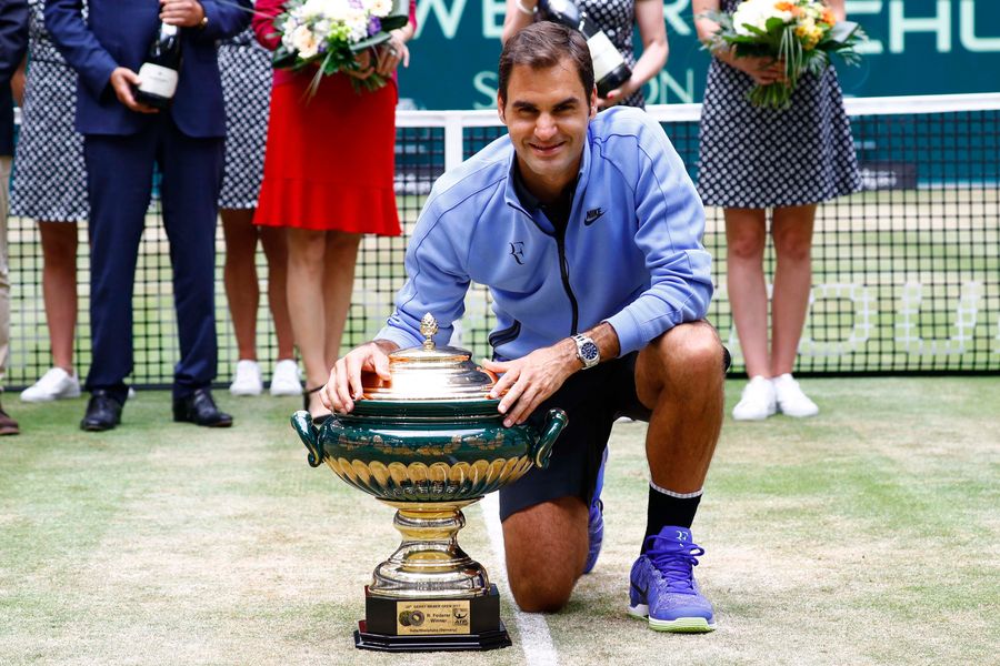 Roger Federer Still Smokes Everyone On Grass