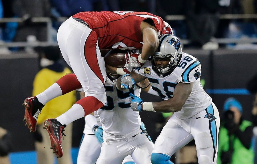 Thomas Davis Breaks Arm, Vows To Play In Super Bowl Anyway