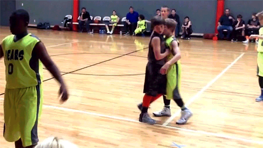 Youth Basketball Player Pulls Off The Greatest Flop In History
