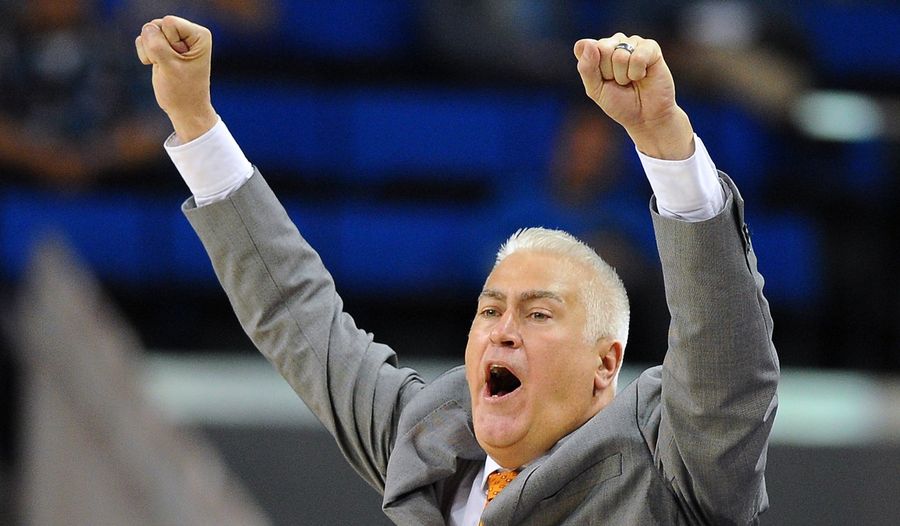 Gary Payton II Beats UCLA With A Last-Second Windmill