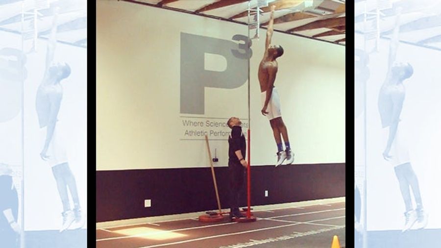 Damn, Andrew Wiggins Can Jump