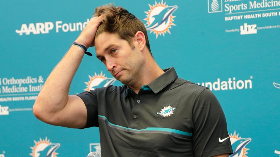 Many People Are Doubting Jay Cutler&#39;s Commitment To Football<em></em>