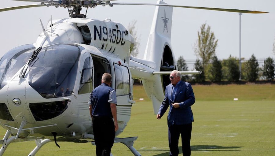 Jerry Jones Bought Himself A Helicopter Because That&#39;s What Rich Old Bastards Do