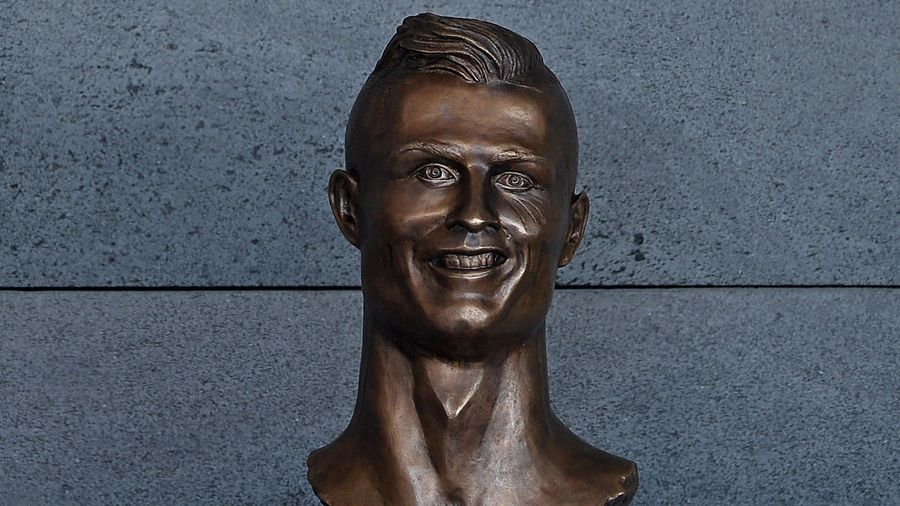 Sculptor Of Cristiano Ronaldo Bust: I, Like Jesus, Can&#39;t Please Everyone<em></em>