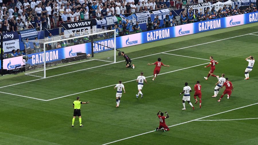 Tottenham Couldn't Go 30 Seconds Without Punching Themselves In The Dick
