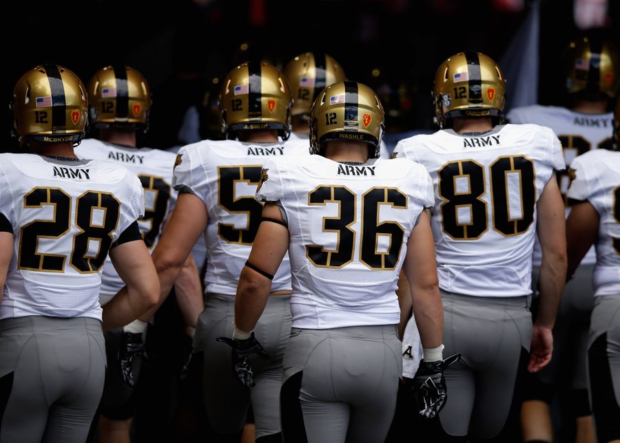 Report: Army Plied Football Recruits With Alcohol, Women