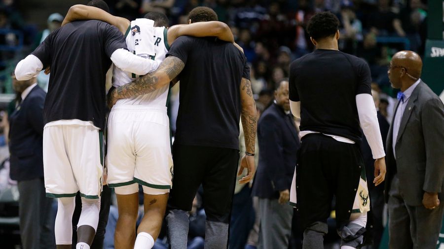 Jabari Parker Tears ACL, Will Miss 12 Months Of Basketball